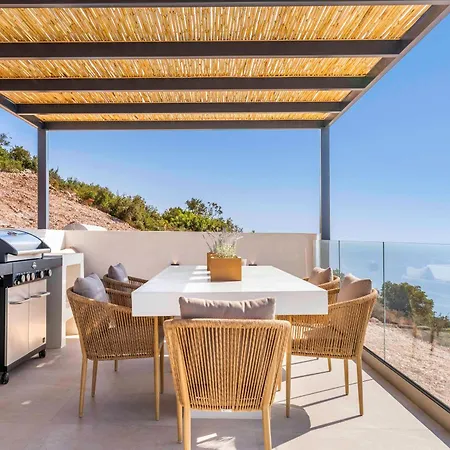 Infinity Luxury Villas, Lefkada וילה Athánion